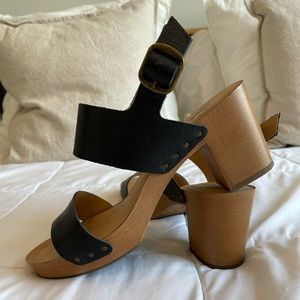 Lucky Brand Hemzi Sandal Black Platform Clog (8.5)